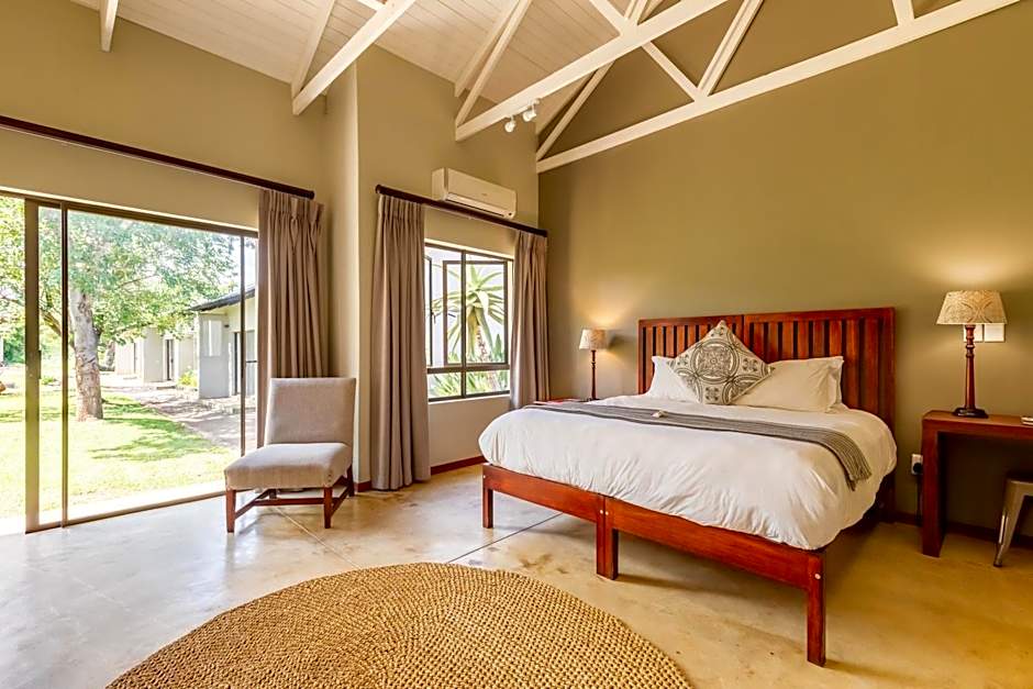 Hamiltons Lodge & Restaurant