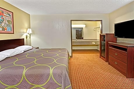 1 King Bed Mobility Accessible Room Non-Smoking