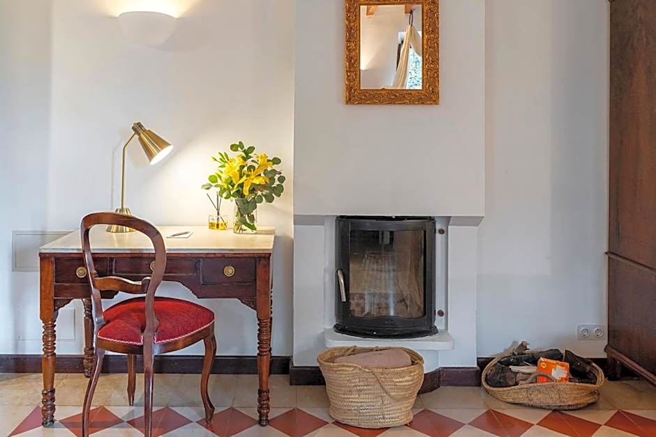 Ca's Xorc - Luxury Retreat & Restaurant