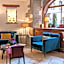 Les Armures Hotel