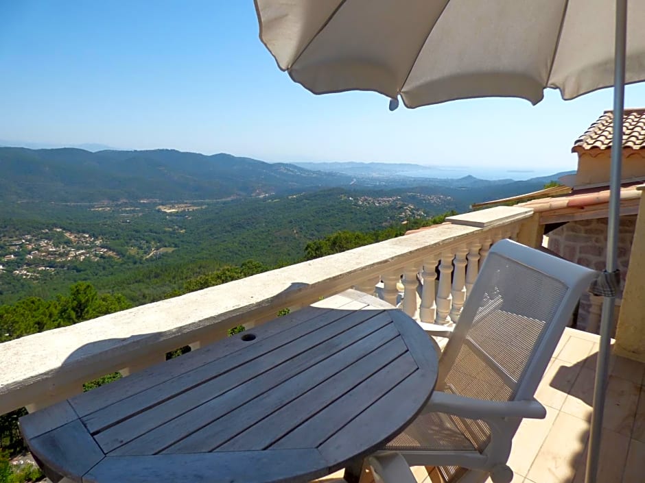 Chambres d'Hôtes Vue Mer L'Estérel Panoramique