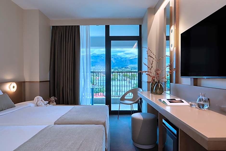 Airotel Achaia Beach