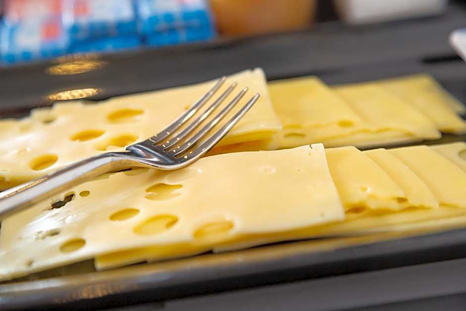 Tour de Nesle La Rochelle Vieux Port 3 etoiles