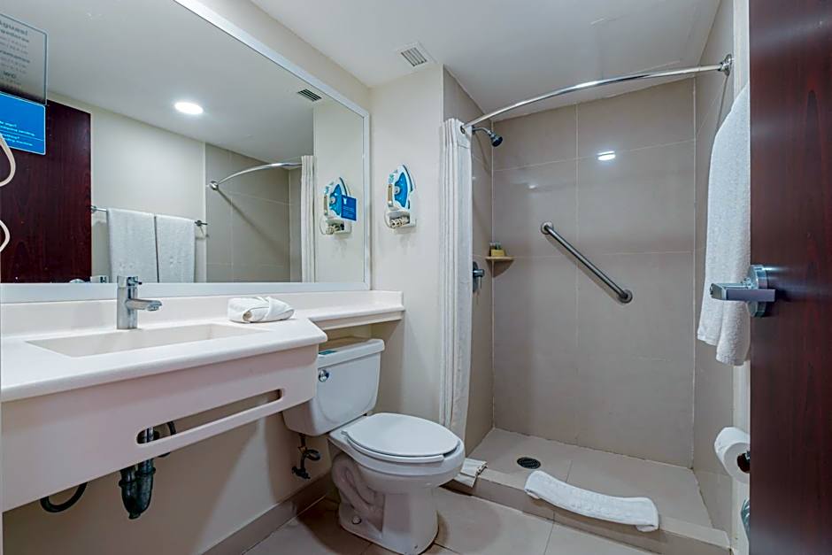 City Express by Marriott Mazatlán