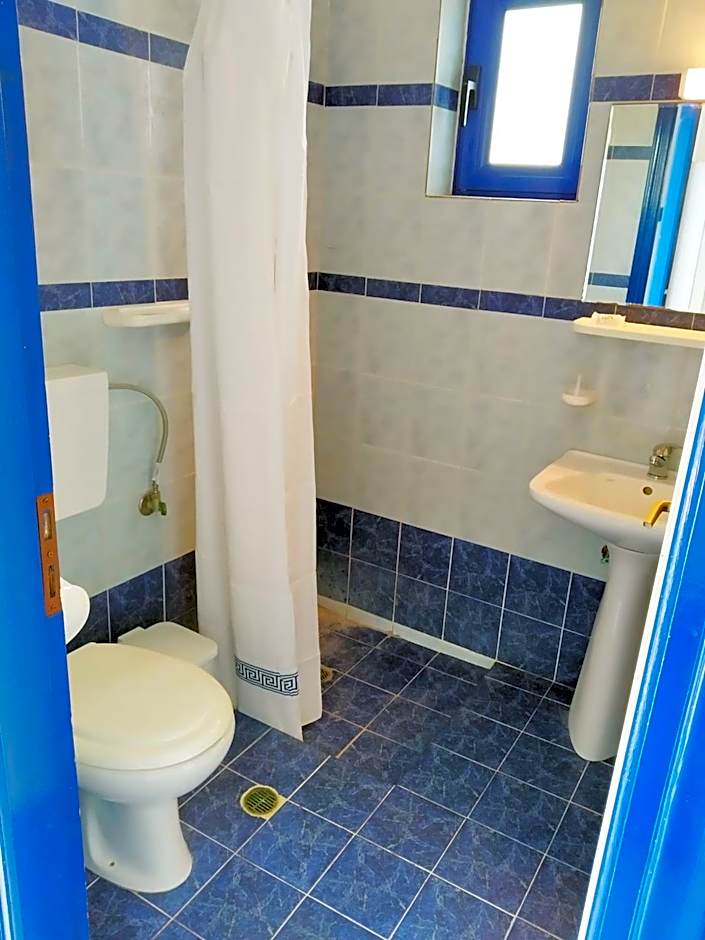 Royal Club Hotel - Aqua Poolside Bliss