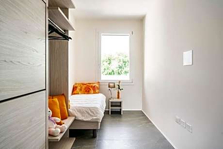 Two-Bedroom Deluxe Apartment