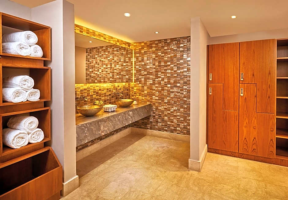 Global Hotel Panama