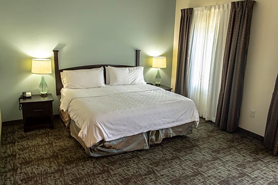 Staybridge Suites Minot