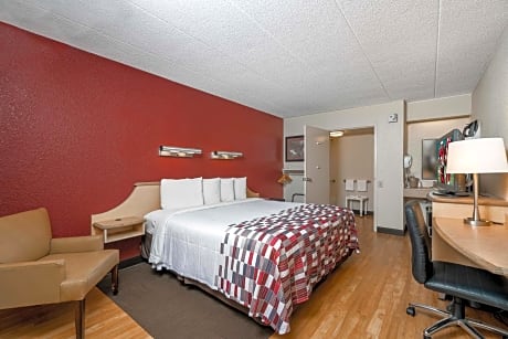 Deluxe King Room Disability Access Smoke Free