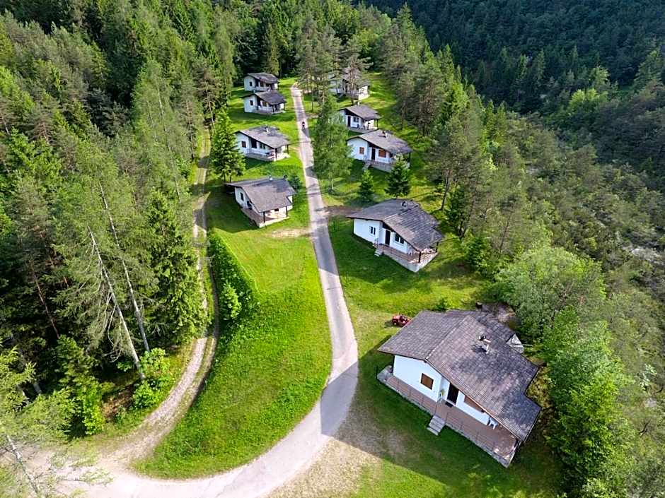 Villaggio Santa Lucia Nel Bosco e nei Pascoli della Valle di Ledro