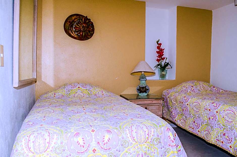 ENNA INN IXTAPA DEPARTAMENTOS ViSTA AL MAR