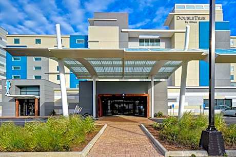 DoubleTree by Hilton Virginia Beach Oceanfront South