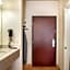 OYO Townhouse Clute Lake Jackson