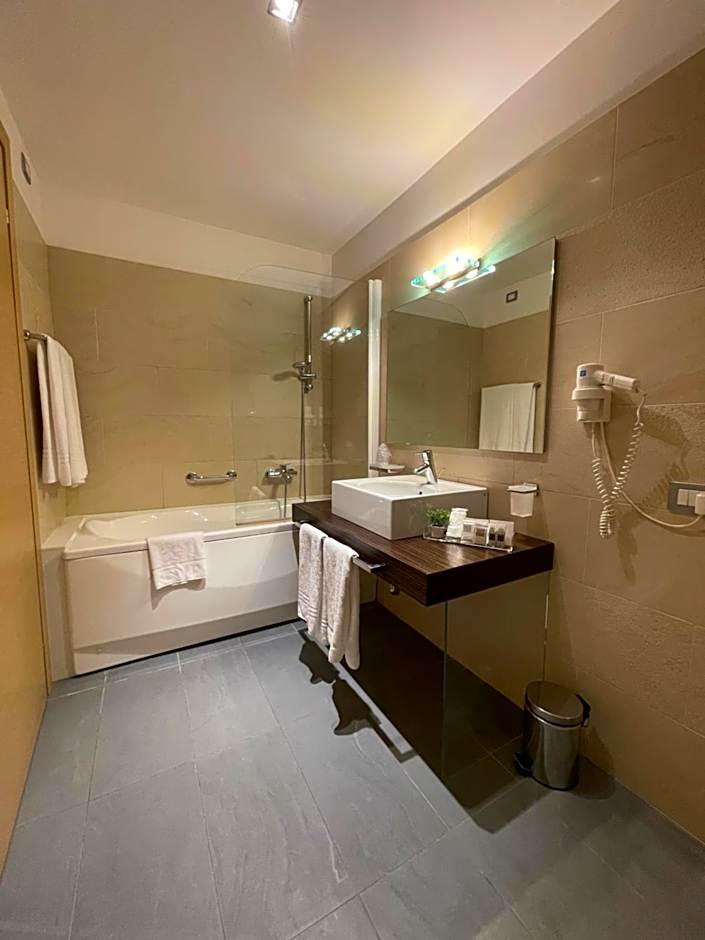 Matrix Hotel & Residence