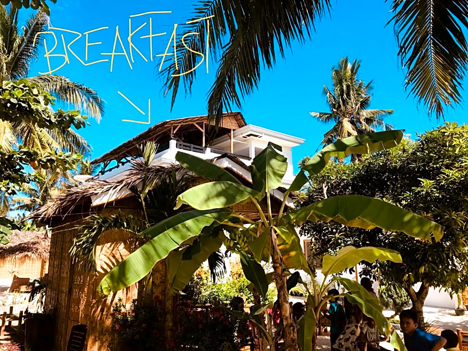 Everyday Sunday Hotel & Cafe