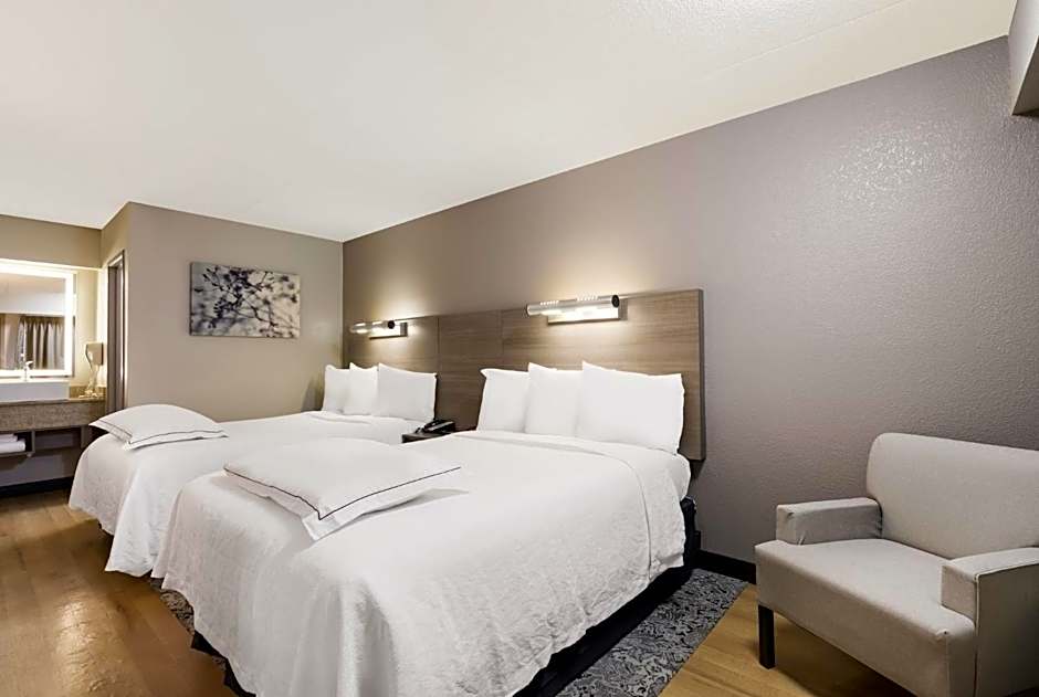 Red Roof Inn PLUS+ Chicago - Naperville