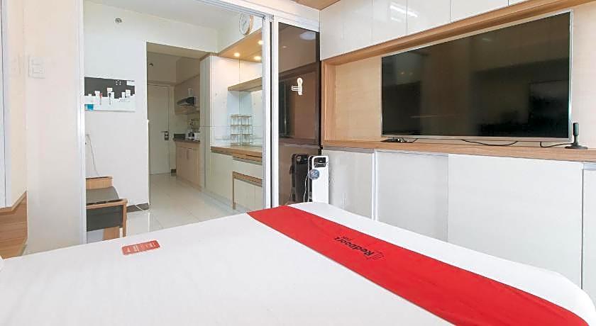 RedDoorz Plus @ YC Condotel - Viera Residences
