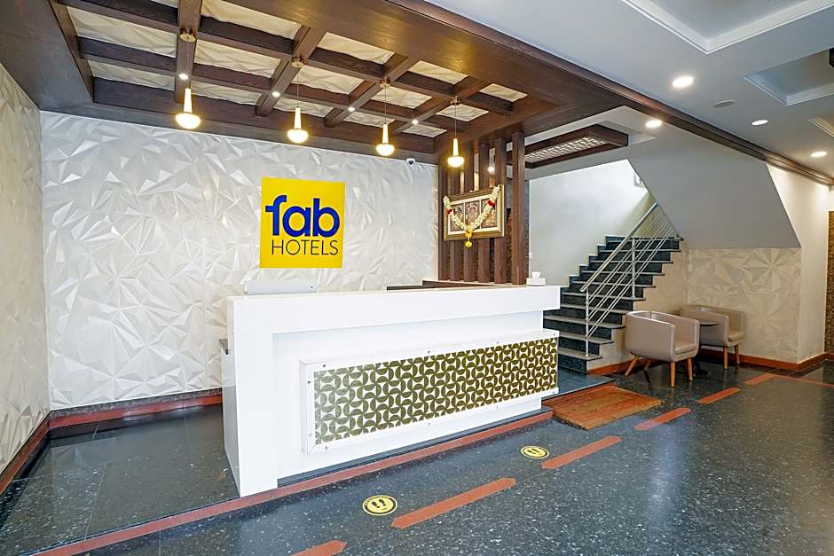 FabHotel Savi Inn - Nr. Mantri Square Mall