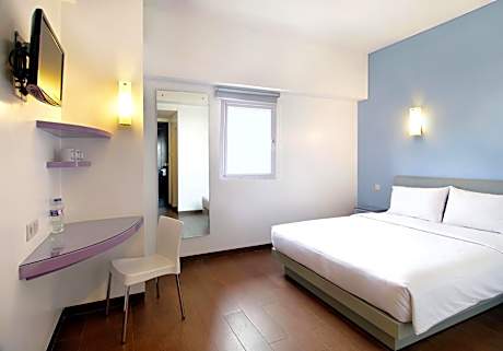 Smart Queen Room
