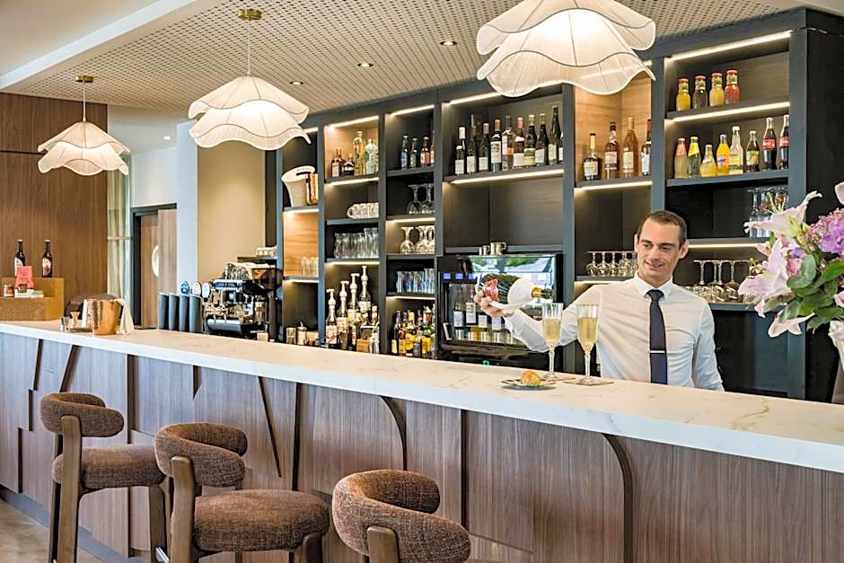 Mercure Chartres Est