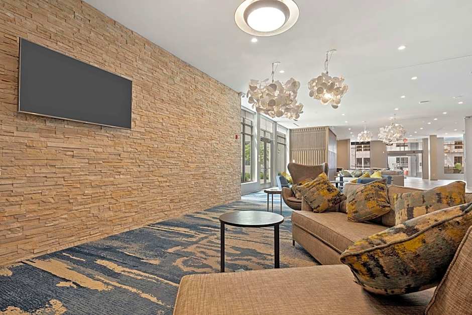 Element Hampton Peninsula Town Center