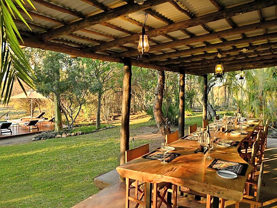Zazu Private Bush Lodge