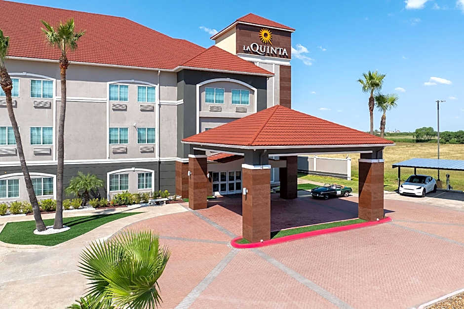 La Quinta Inn & Suites by Wyndham Raymondville