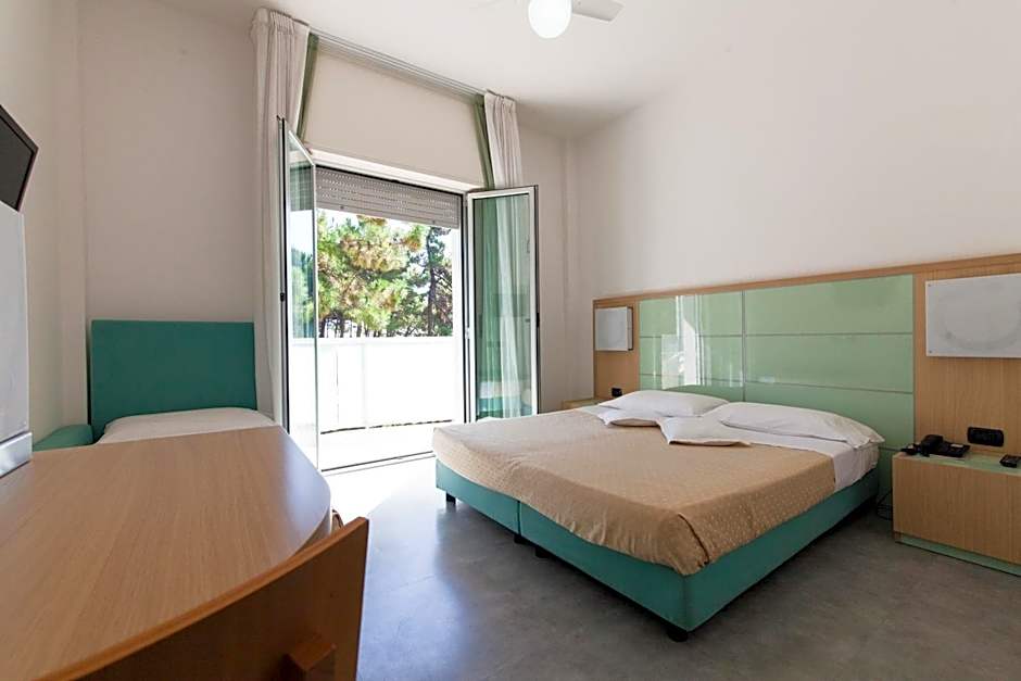 Hotel Sahara