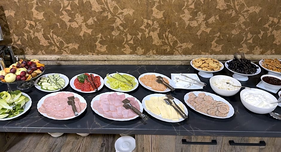 Yerevan Deluxe Hotel