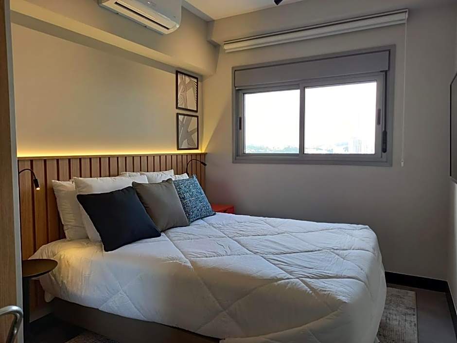 Roomo Butanta Reboucas – Sao Paulo, VT