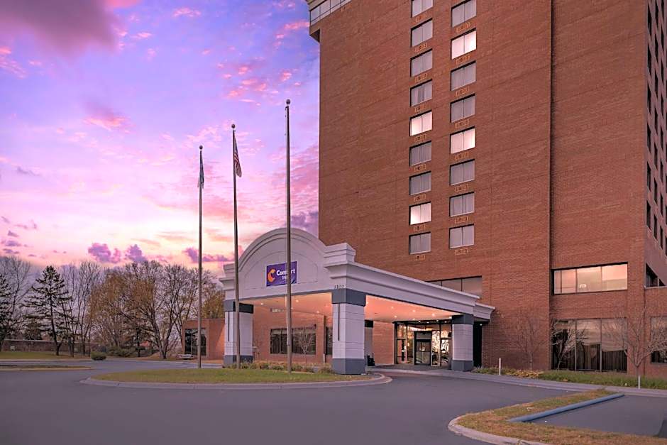 Comfort Inn Brooklyn Center