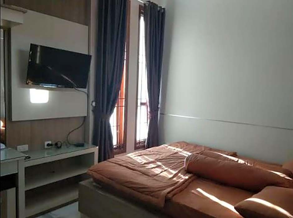 Kedai Oma Syariah Mitra RedDoorz