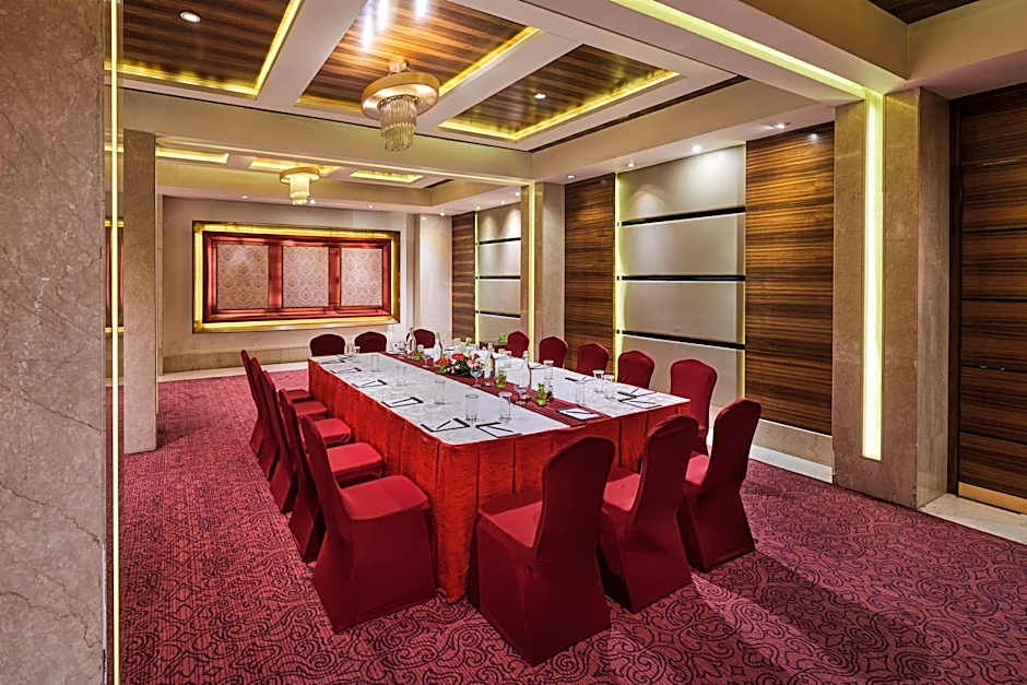 The Pride Nagpur Hotel