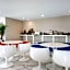 Clarion Inn & Suites Kissimmee-Lake Buena Vista South