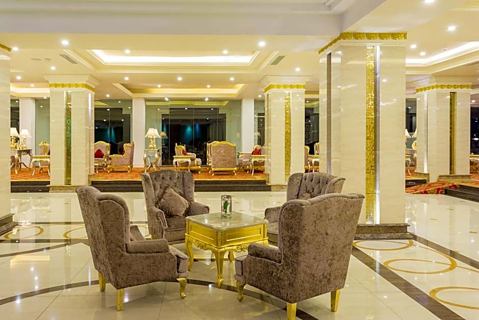 The Grand Kandyan Hotel