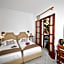 Philoxenia Hotel & Studios