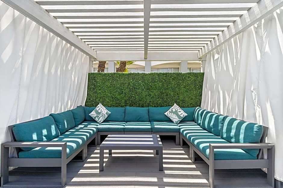 The Hourglass Hotel, Ascend Hotel Collection