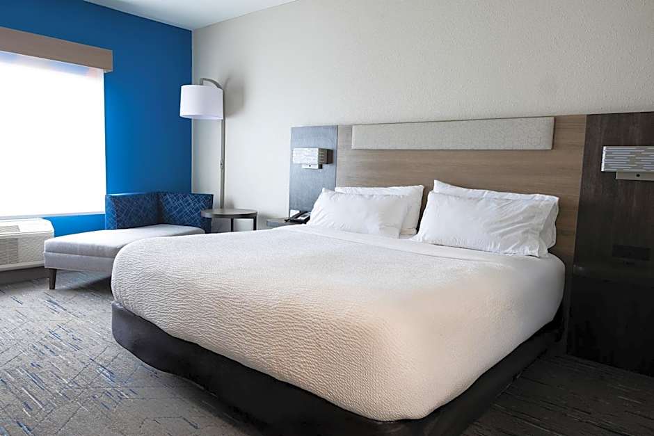 Holiday Inn Express And Suites Mansfield Ontario By IHG