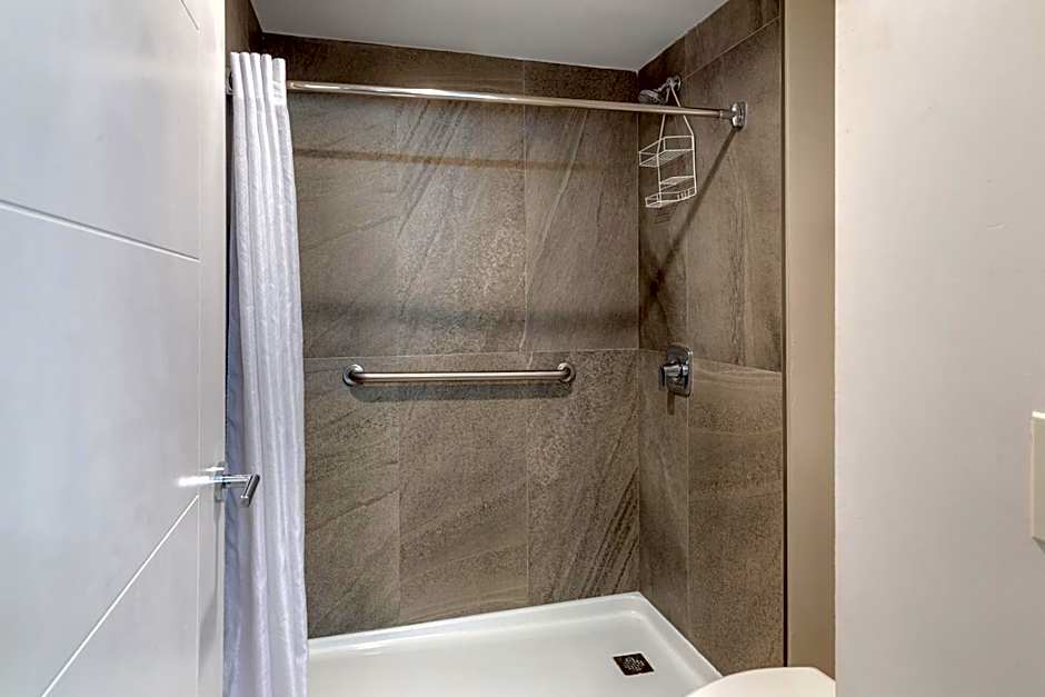 HOM Hotel Gainesville, SureStay Collection by Best Western