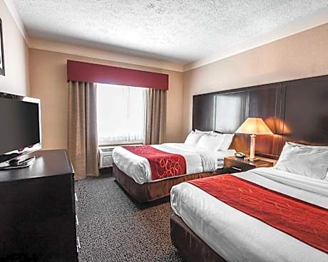 2 Queen Beds, Suite, Nonsmoking