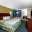 Days Inn & Suites by Wyndham Big Spring