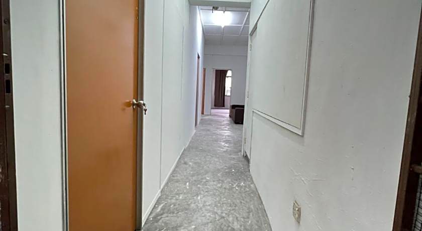 Jiaxin Dormitory Puteri Wangsa