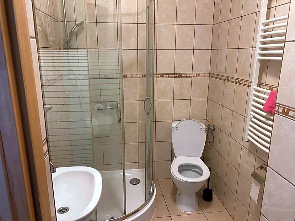 Wynajem Pokoi gościnnych Jaś i Małgosia