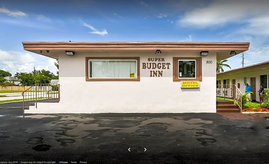 Super Budget Inn