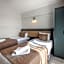 Kuran Hotel International
