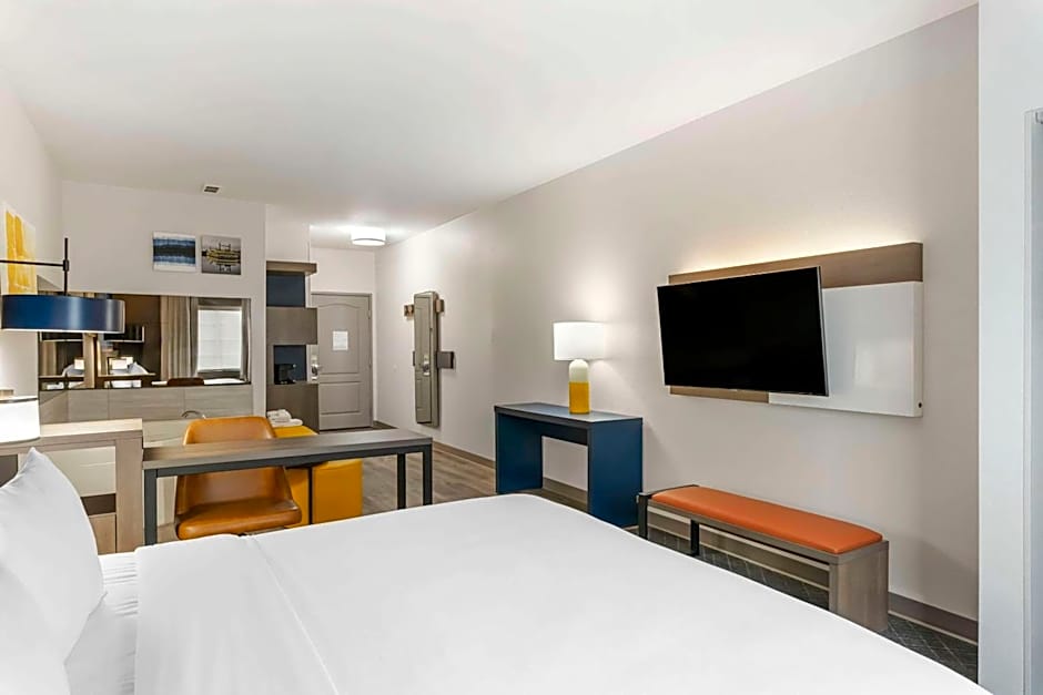 Comfort Suites Elgin
