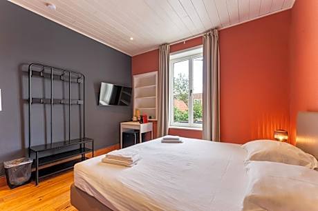 Double Room with Private External Bathroom