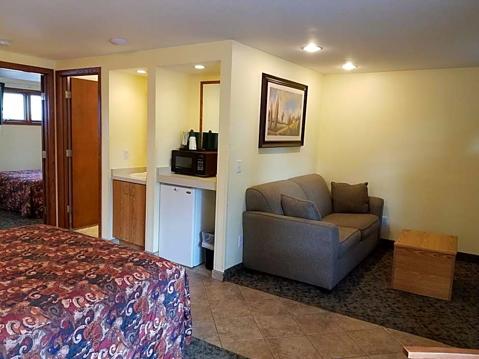 Black Hawk Motel & Suites