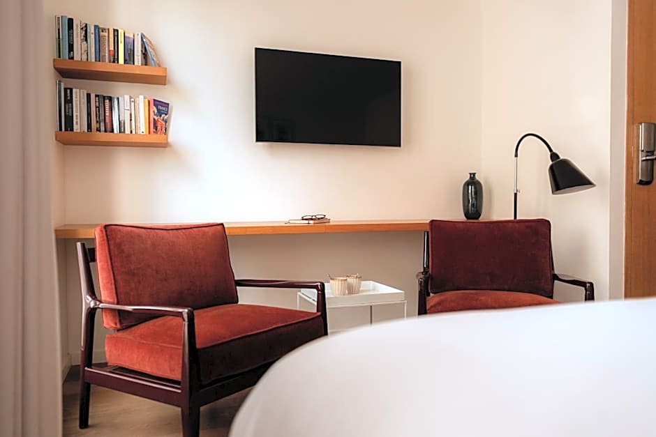 9Hotel Republique