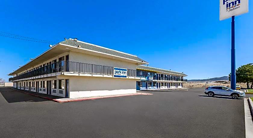 Park Inn by Radisson, Wells